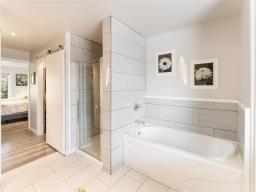 154 Lakeshore Road, Steep Rock, MB R0C2Y0 Photo 32