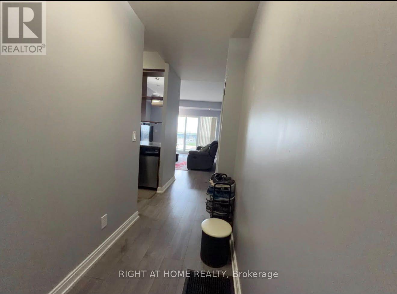 1221 - 181 VILLAGE GREEN SQUARE, Toronto (Agincourt South-Malvern West)