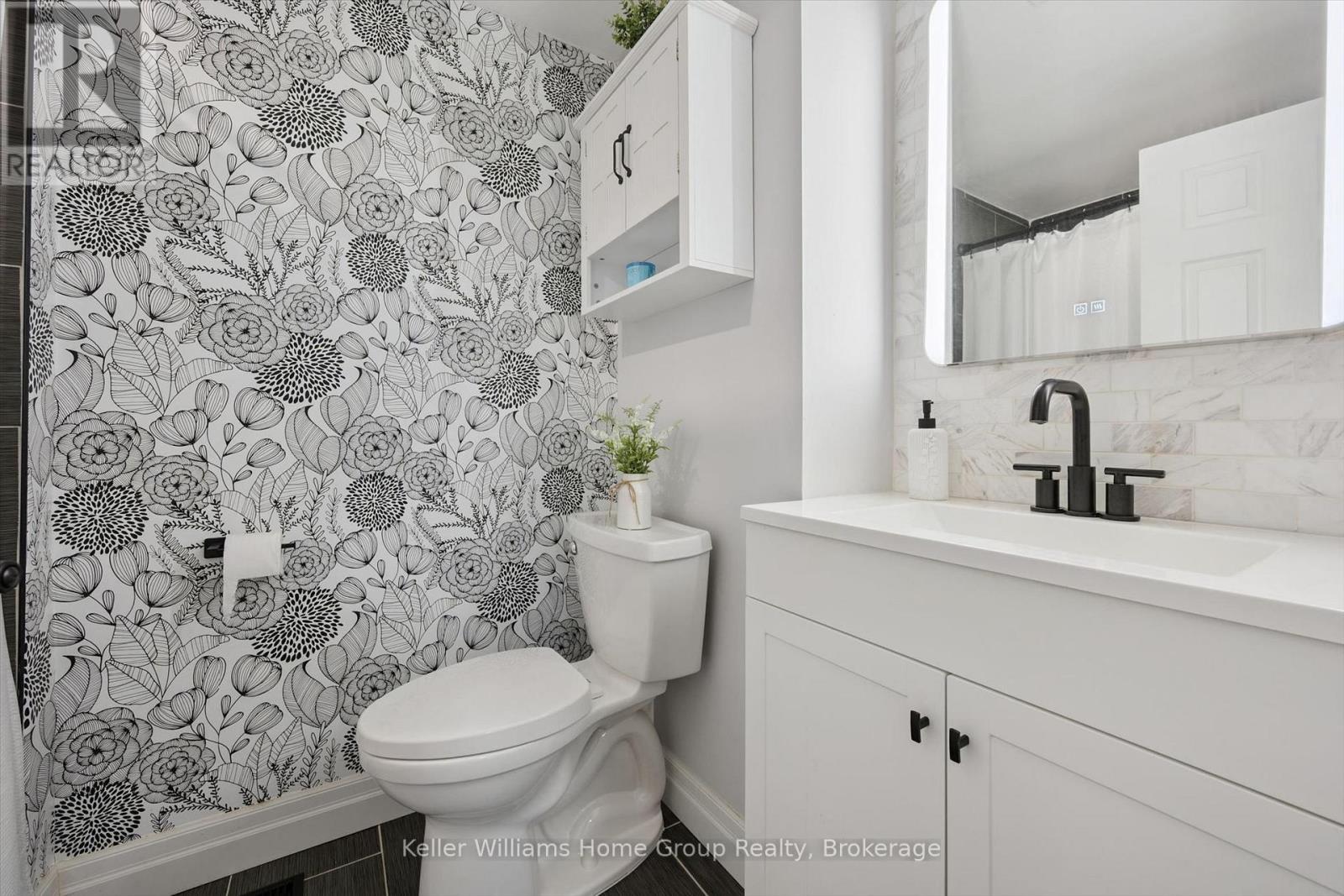 223 Pioneer Drive West — photo 23