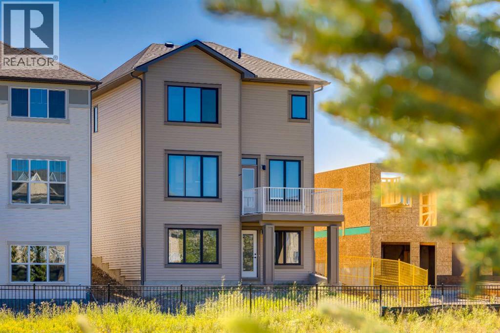 310 Montrose Crescent SE - 46