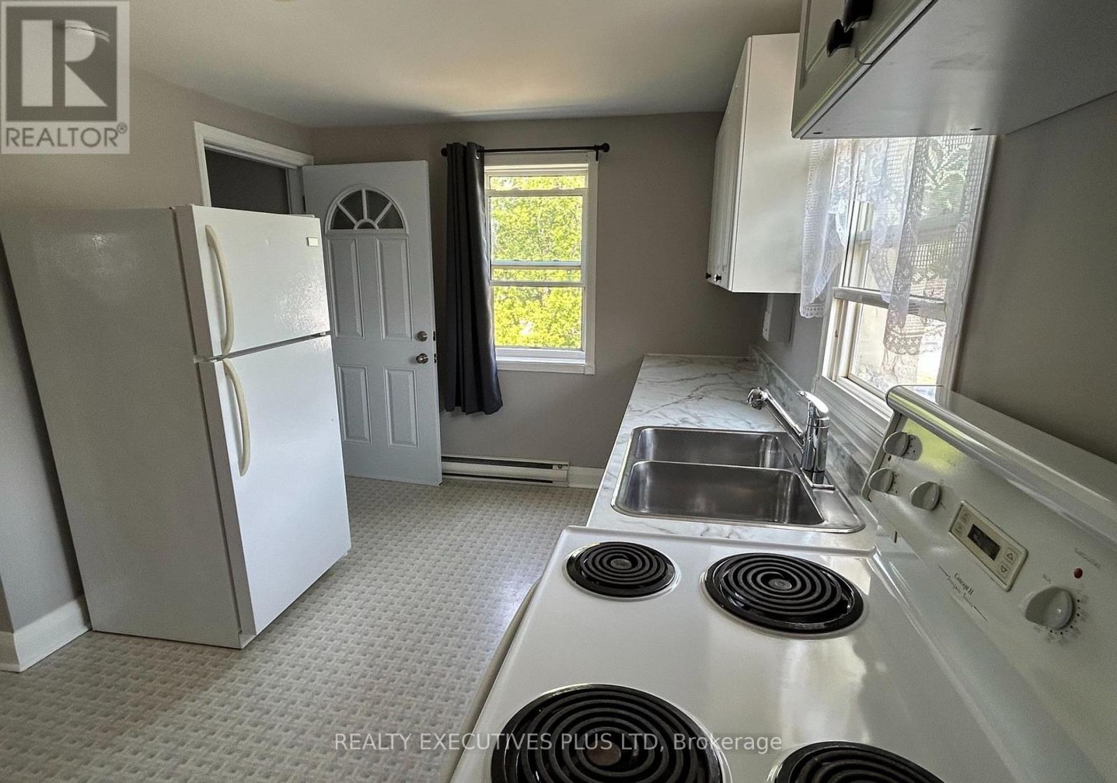 840-842 WORTHINGTON STREET E, North Bay (Central) — photo 9