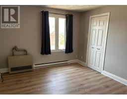 840-842 Worthington Street E, North Bay, ON P1B1J4 Photo 8