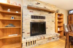 2946 Henderson Highway, East St Paul, MB R2E0C6 Photo 11