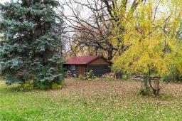 2946 Henderson Highway, East St Paul, MB R2E0C6 Photo 32