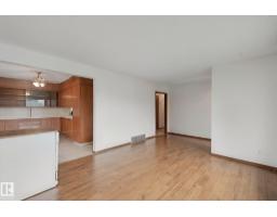 8424 70 St Nw, Edmonton, AB T6B1W5 Photo 13
