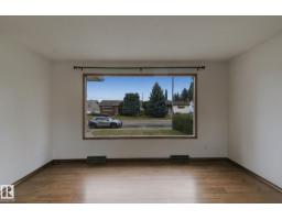 8424 70 St Nw, Edmonton, AB T6B1W5 Photo 11