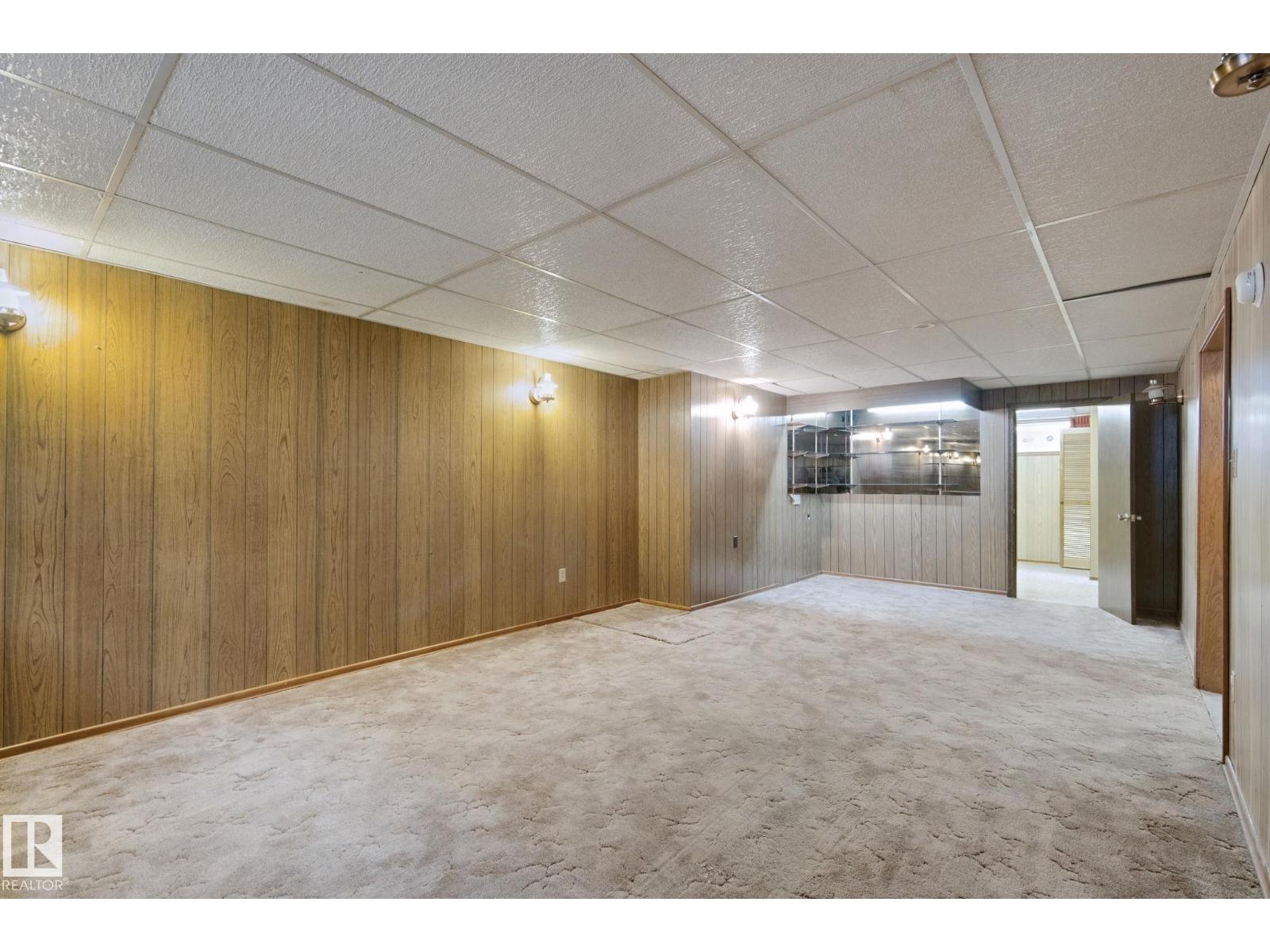 8424 70 ST NW - 45