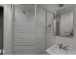 8424 70 St Nw, Edmonton, AB T6B1W5 Photo 55