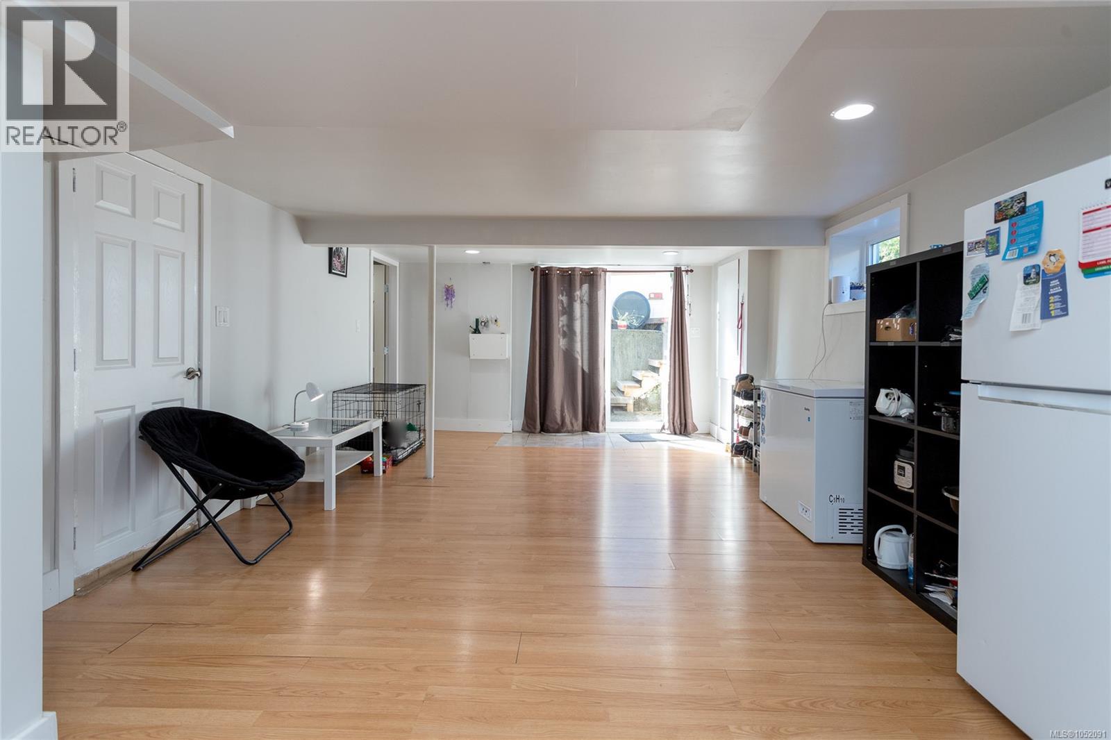 590 Ridley Dr, Colwood - Image 1