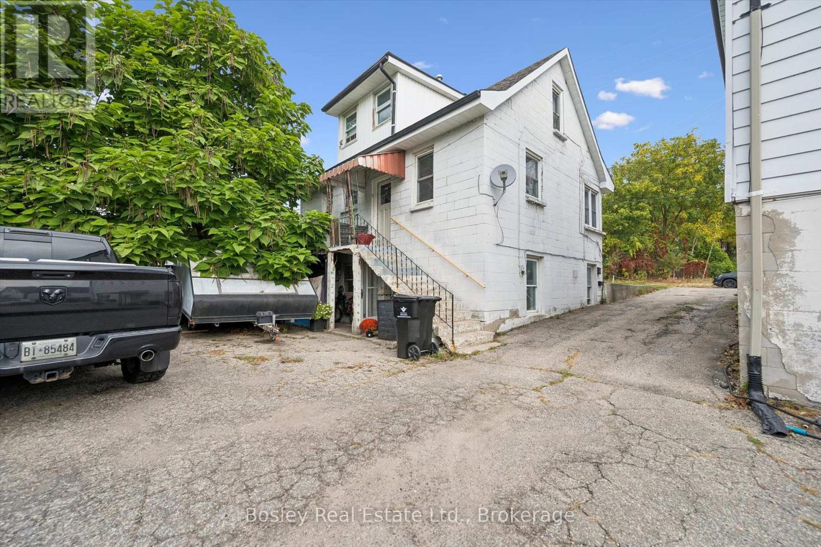 34 JAFFRAY STREET - 8