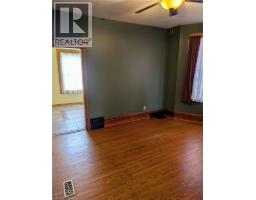 61 Barnesdale Avenue N, Hamilton, ON L8L6R9 Photo 9