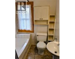 61 Barnesdale Avenue N, Hamilton, ON L8L6R9 Photo 16