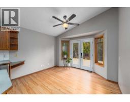 236 Edgebrook Gardens NW - photo 16