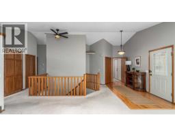 236 Edgebrook Gardens NW - photo 11