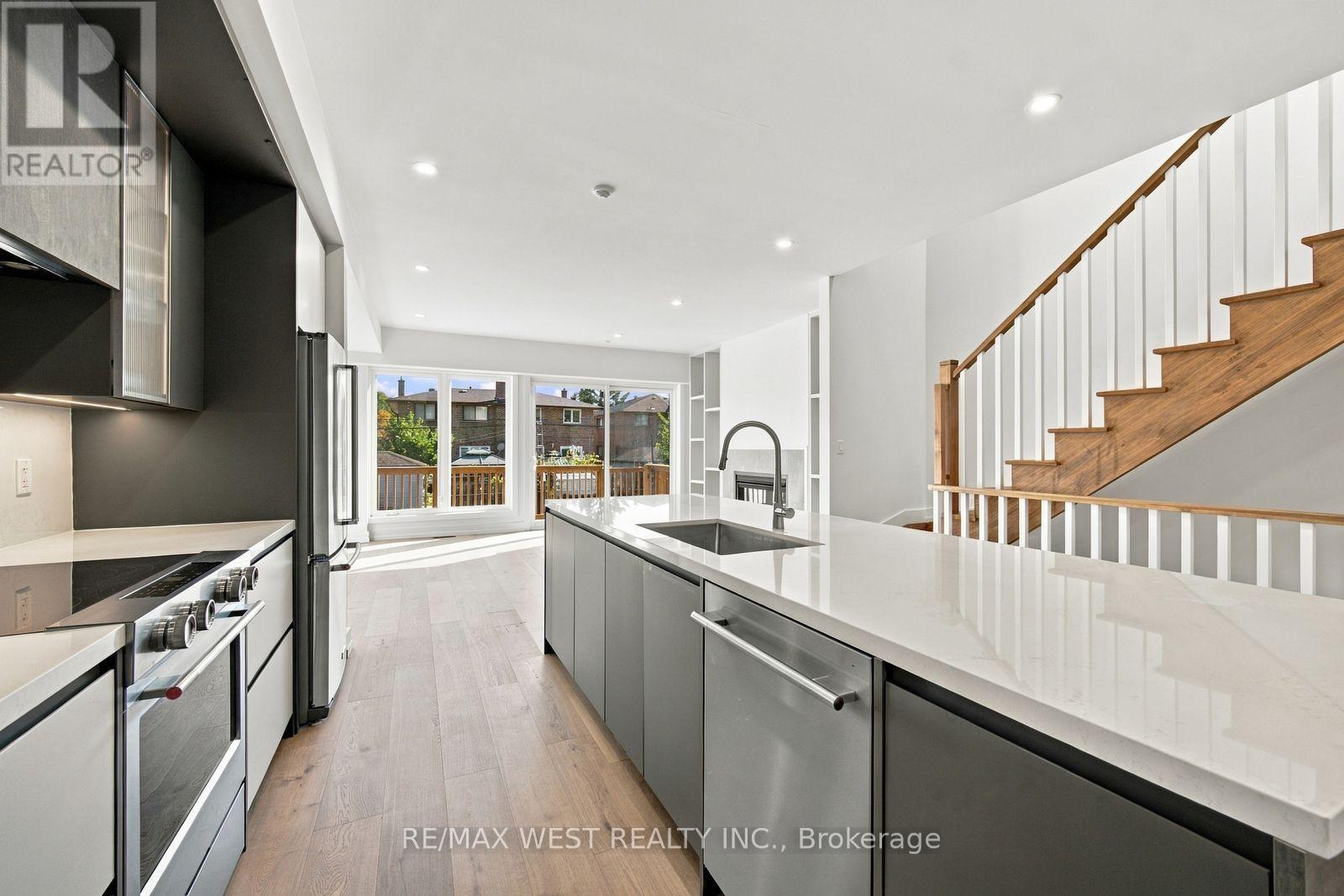 157 ALDERCREST AVENUE, Toronto (Alderwood) — photo 11