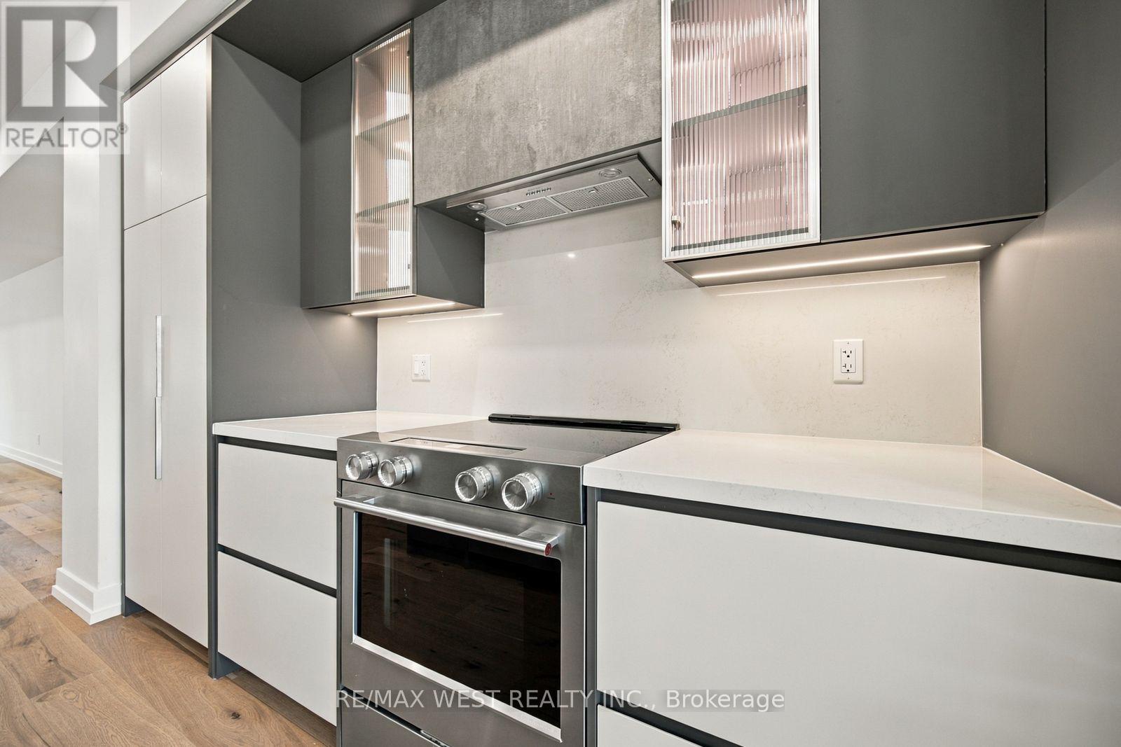 157 Aldercrest Avenue, Toronto, ON photo 14