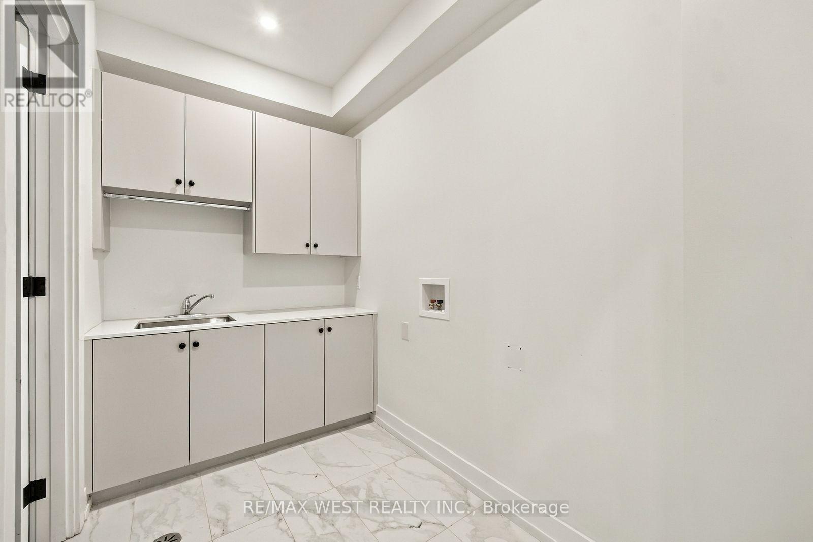 157 Aldercrest Avenue, Toronto, ON photo 42