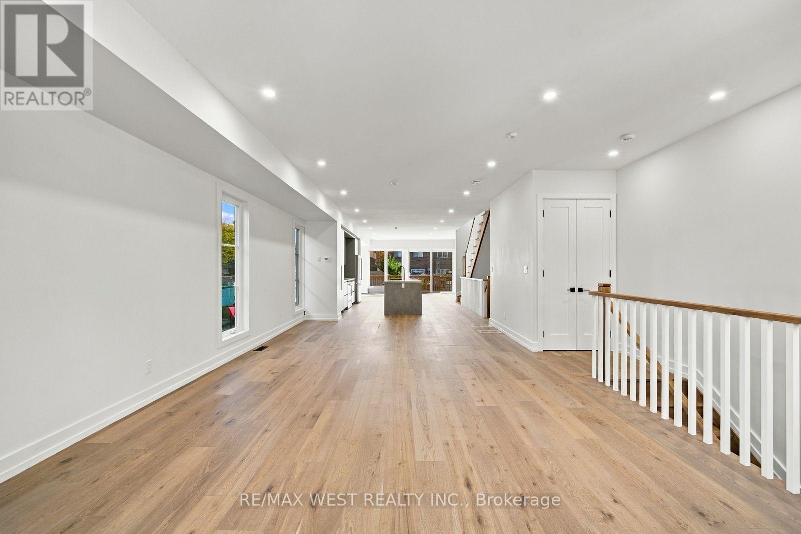 157 ALDERCREST AVENUE, Toronto (Alderwood) — photo 8