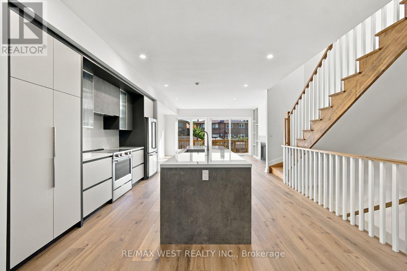 157 ALDERCREST AVENUE, Toronto (Alderwood) — photo 9