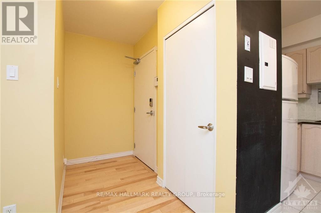 1405 - 445 LAURIER AVENUE W, Ottawa — photo 9