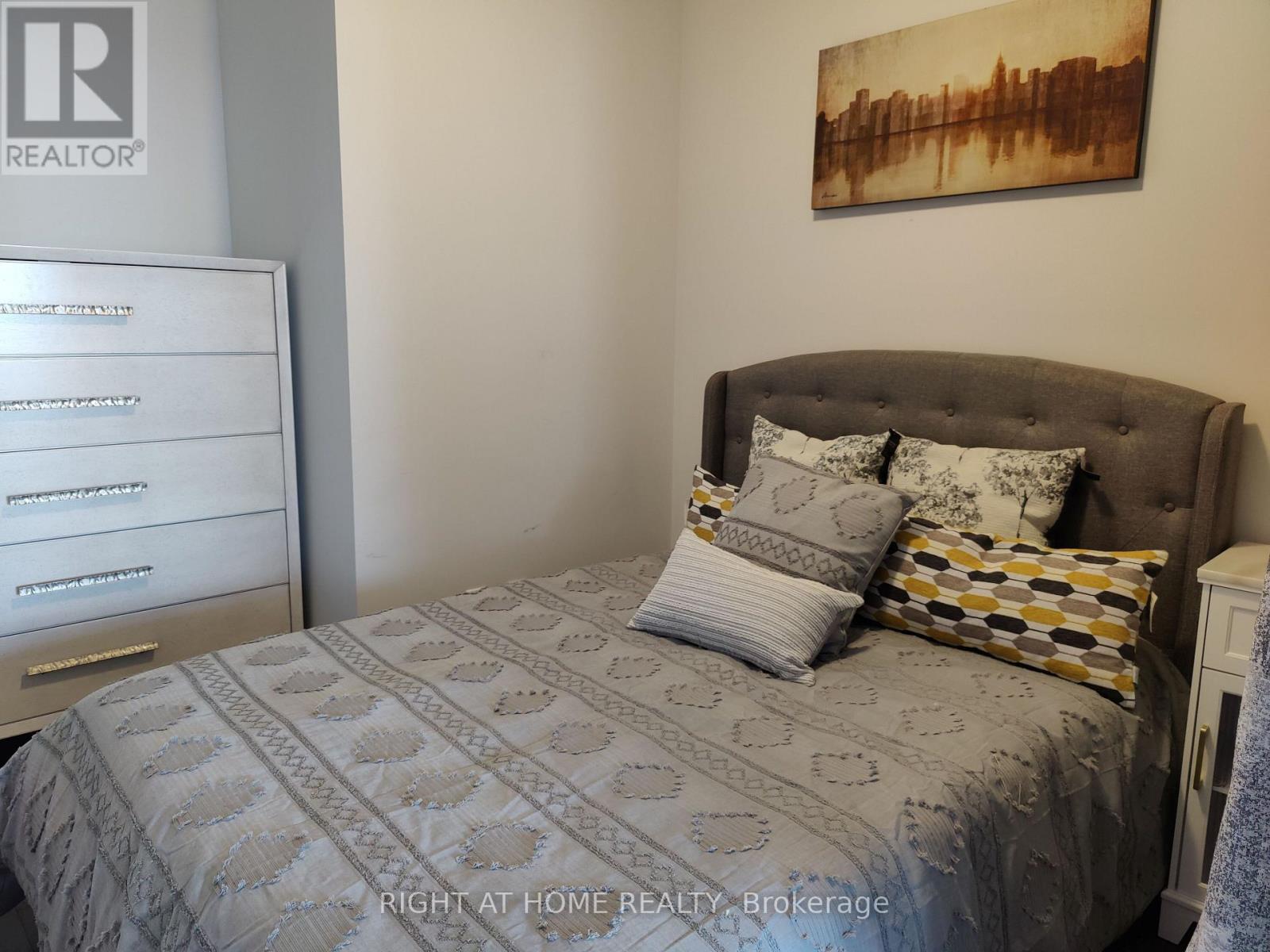 2214 - 2550 SIMCOE STREET N, Oshawa (Windfields) — photo 9