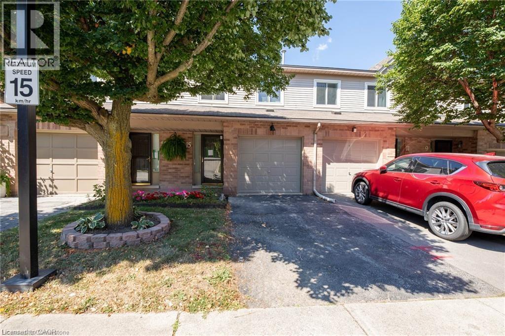 26 MOSS Boulevard Unit# 15, Dundas
