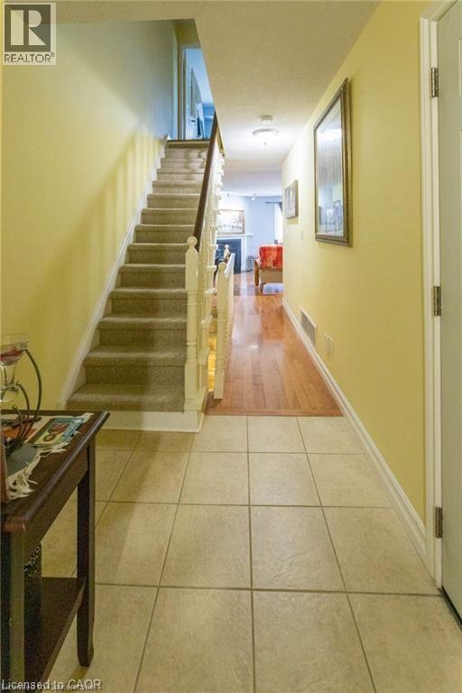 26 MOSS Boulevard Unit# 15, Dundas — photo 2