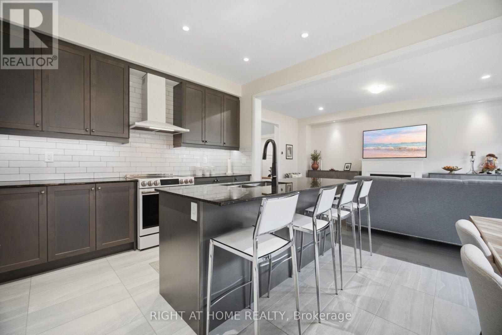 58 PLAYER DRIVE, Erin — photo 12