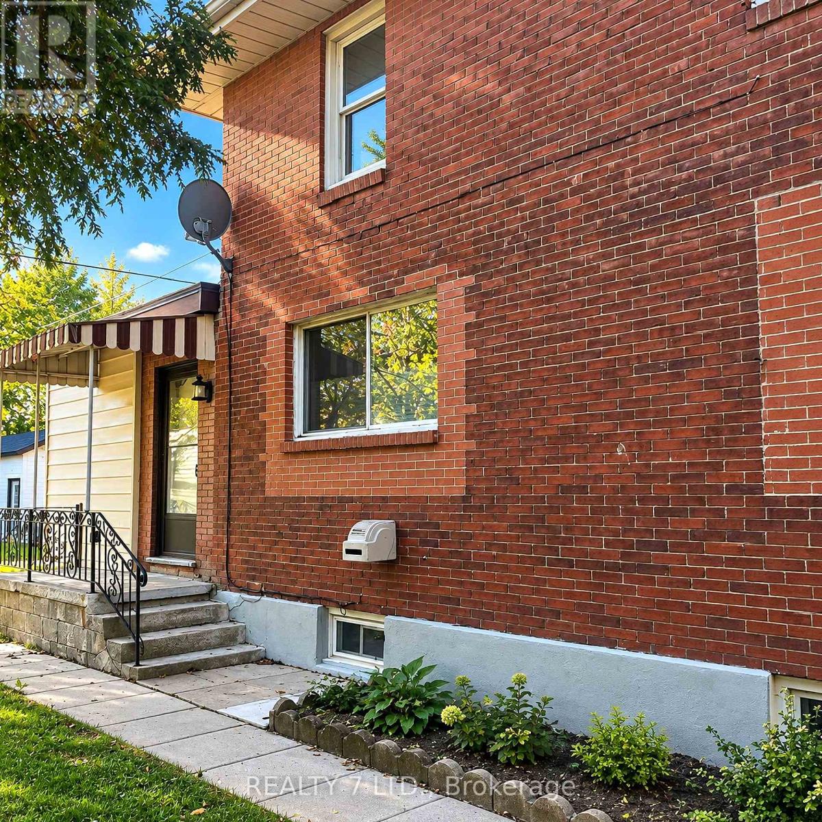 199 LINCOLN STREET, Welland (Lincoln/Crowland) — photo 5