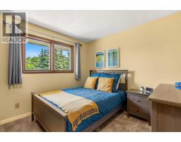 72 Woodacres Crescent SW - photo 29