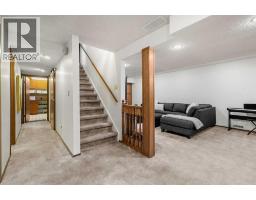 72 Woodacres Crescent SW - photo 33