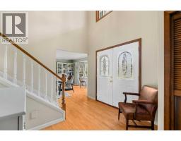 72 Woodacres Crescent SW - photo 5