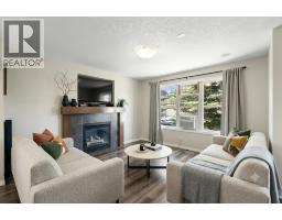 70 Walden Manor SE - photo 5