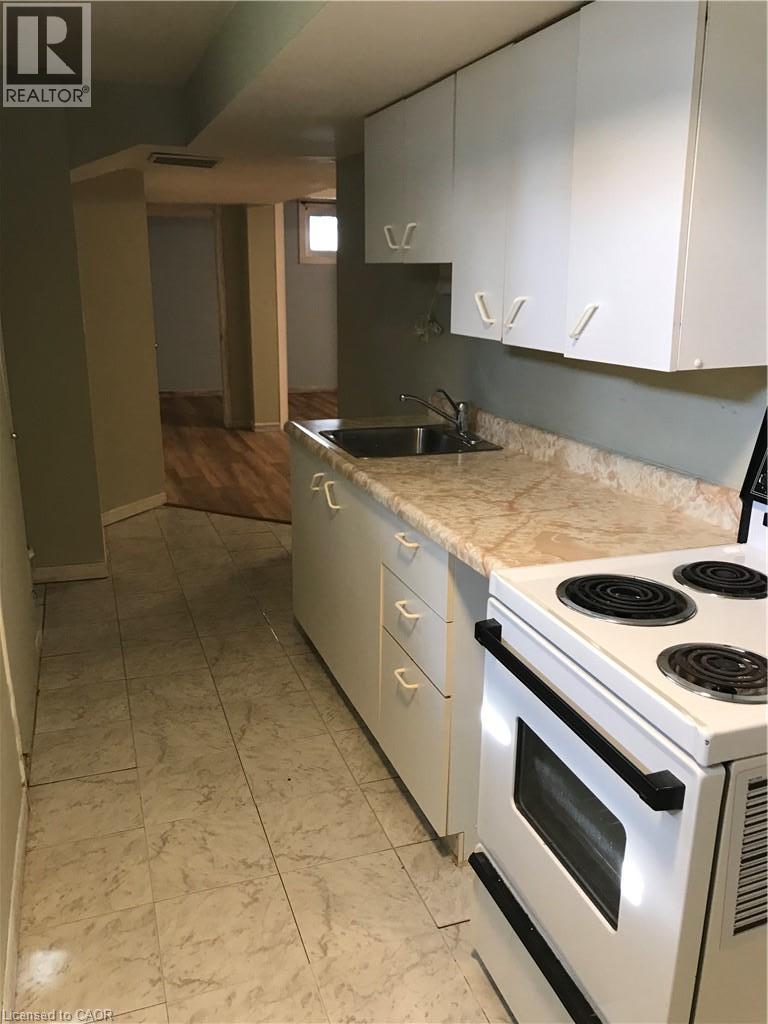 634 Pinerow Crescent — photo 30