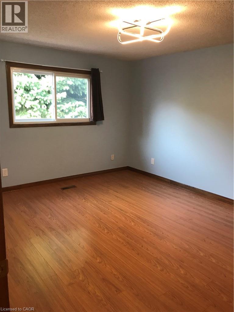634 Pinerow Crescent — photo 21