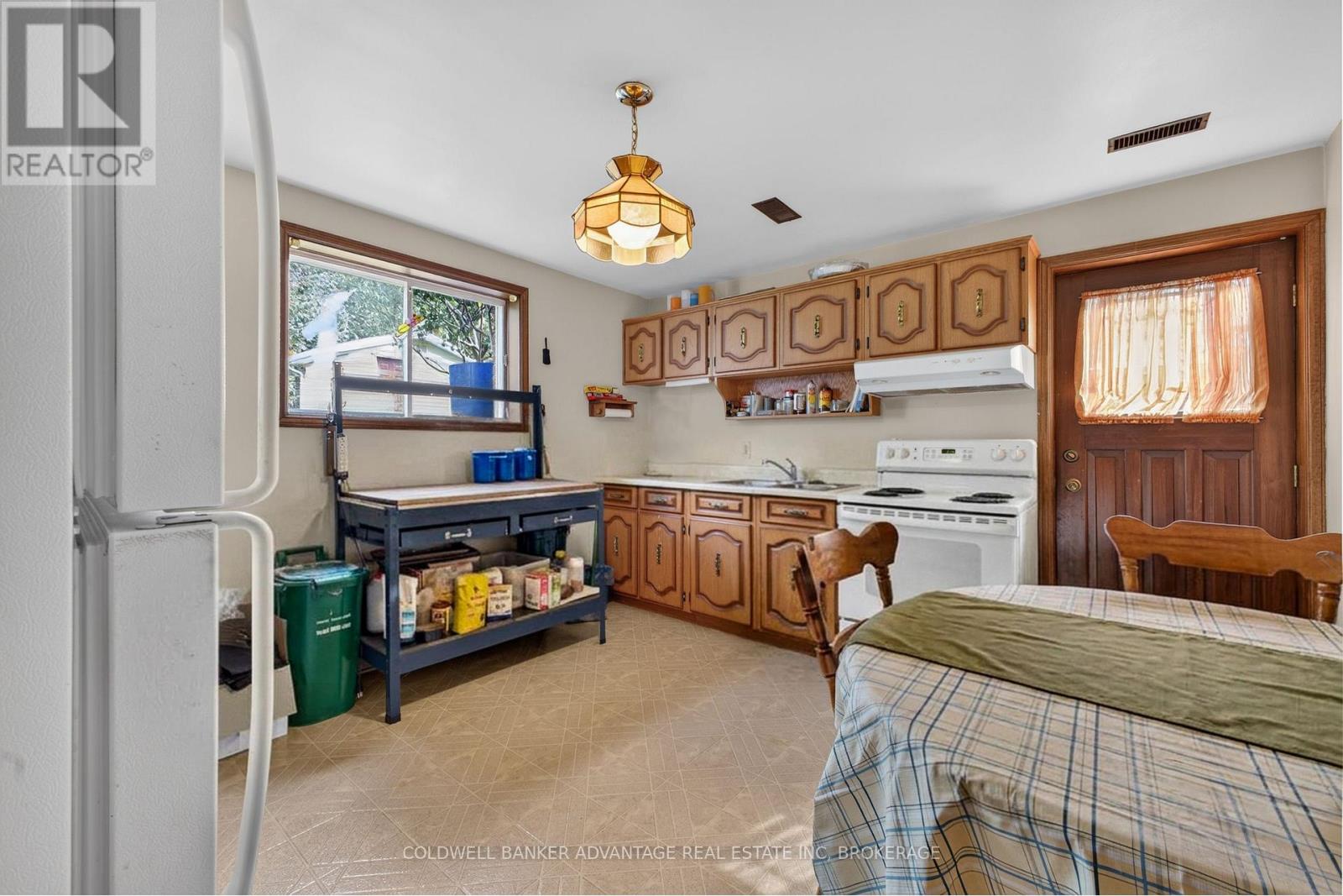 28 Glenpark Court — photo 14