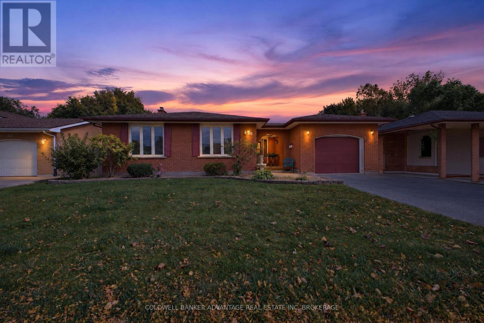28 GLENPARK COURT, Welland (Prince Charles) — photo 2