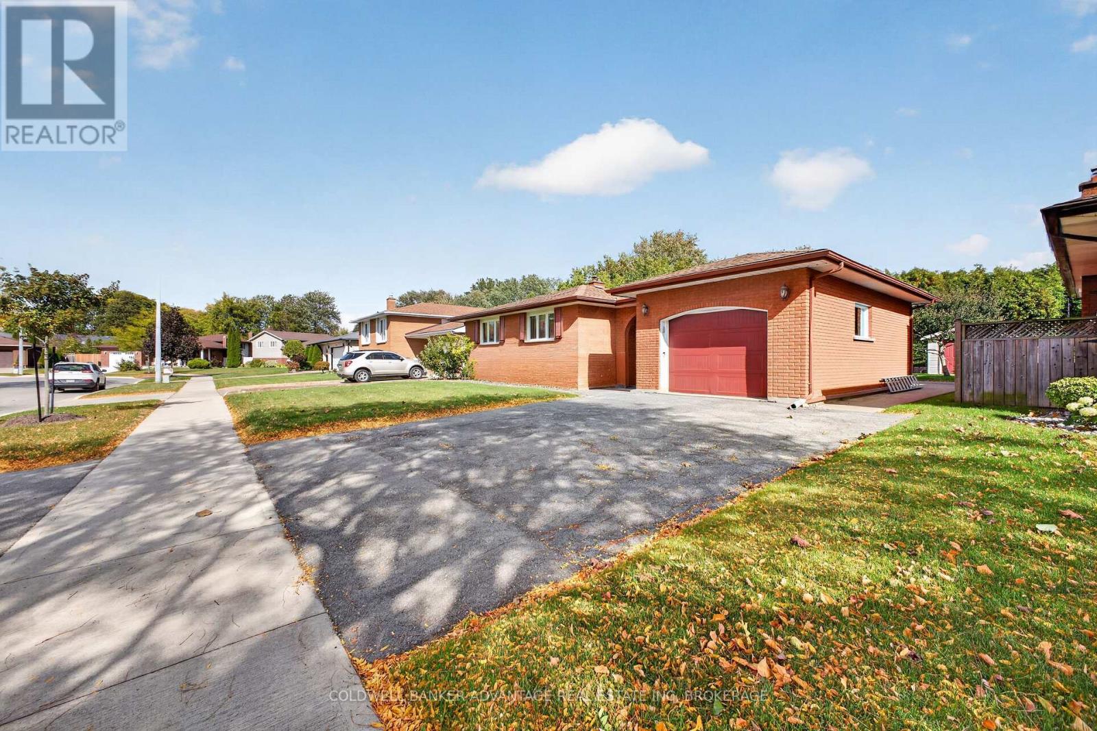28 GLENPARK COURT, Welland (Prince Charles) — photo 3