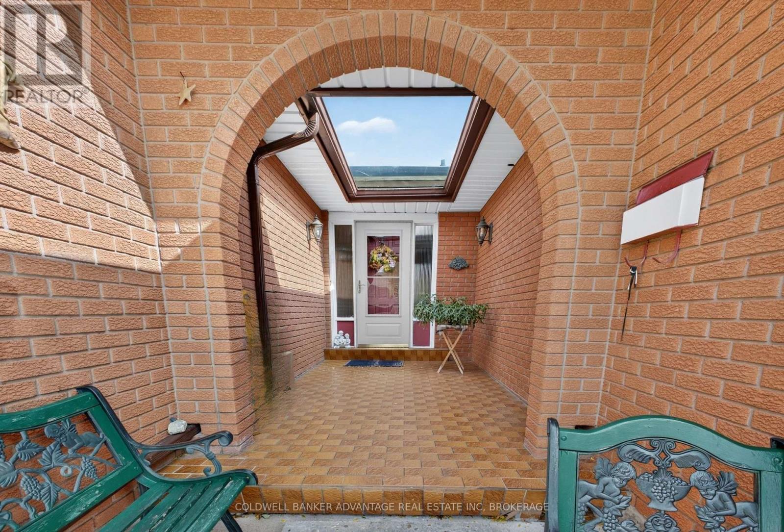 28 GLENPARK COURT, Welland (Prince Charles) — photo 4