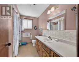 28 Glenpark Court, Welland, ON L3C6J9 Photo 9