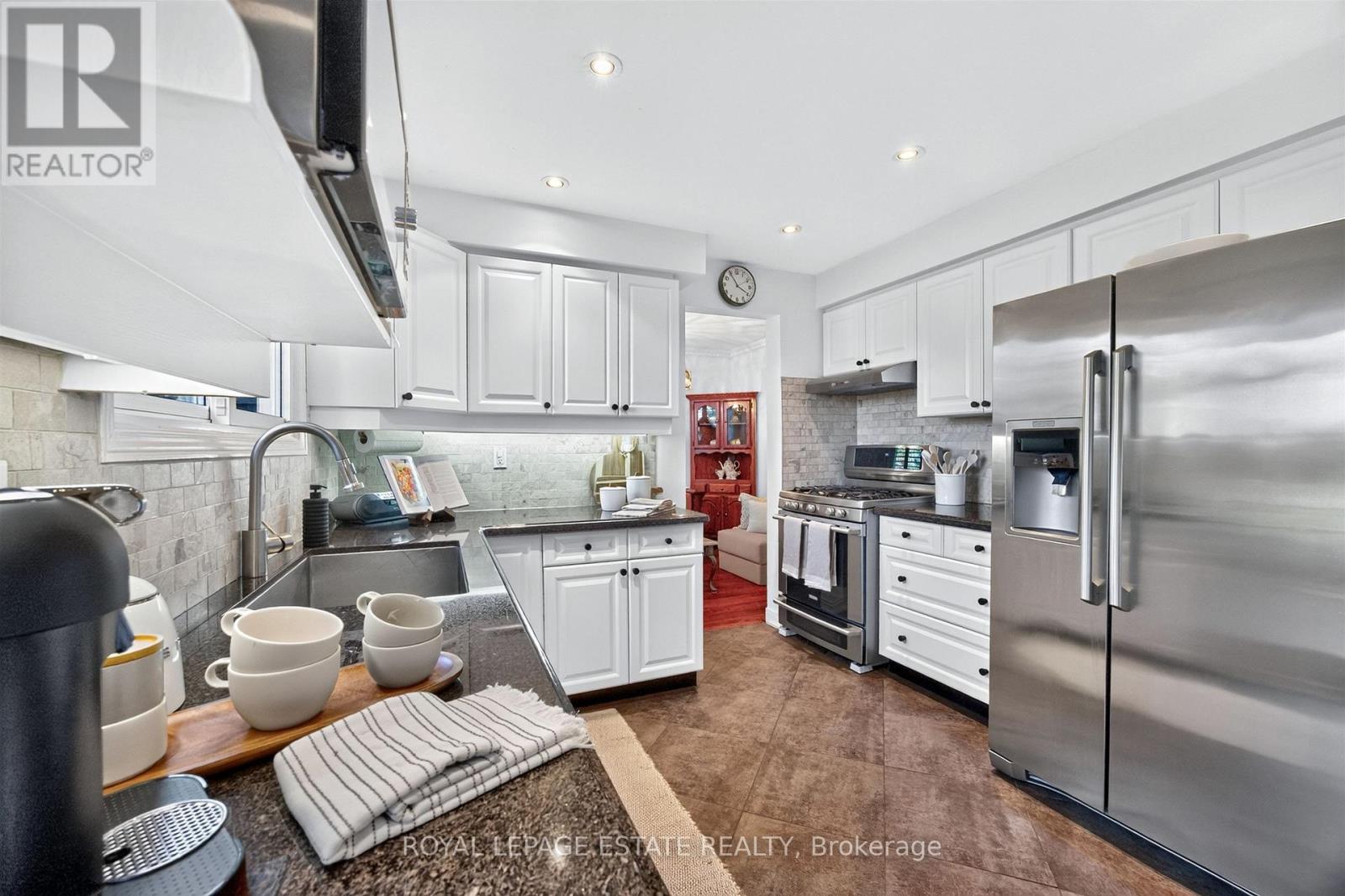 268 FINCHAM AVENUE, Markham (Markham Village) — photo 6