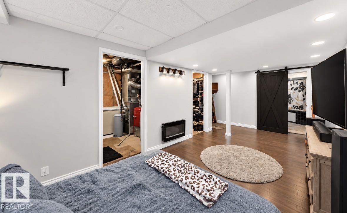 447 SONGHURST PL - 34