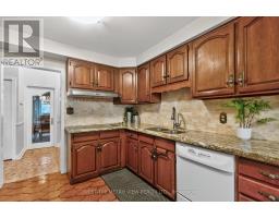 3411 Pinesmoke Crescent, Mississauga, ON L4Y3L4 Photo 12