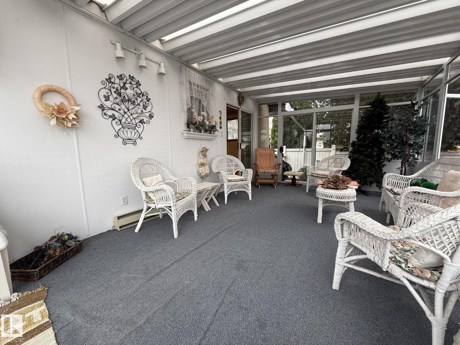 15207 73A ST NW - 34