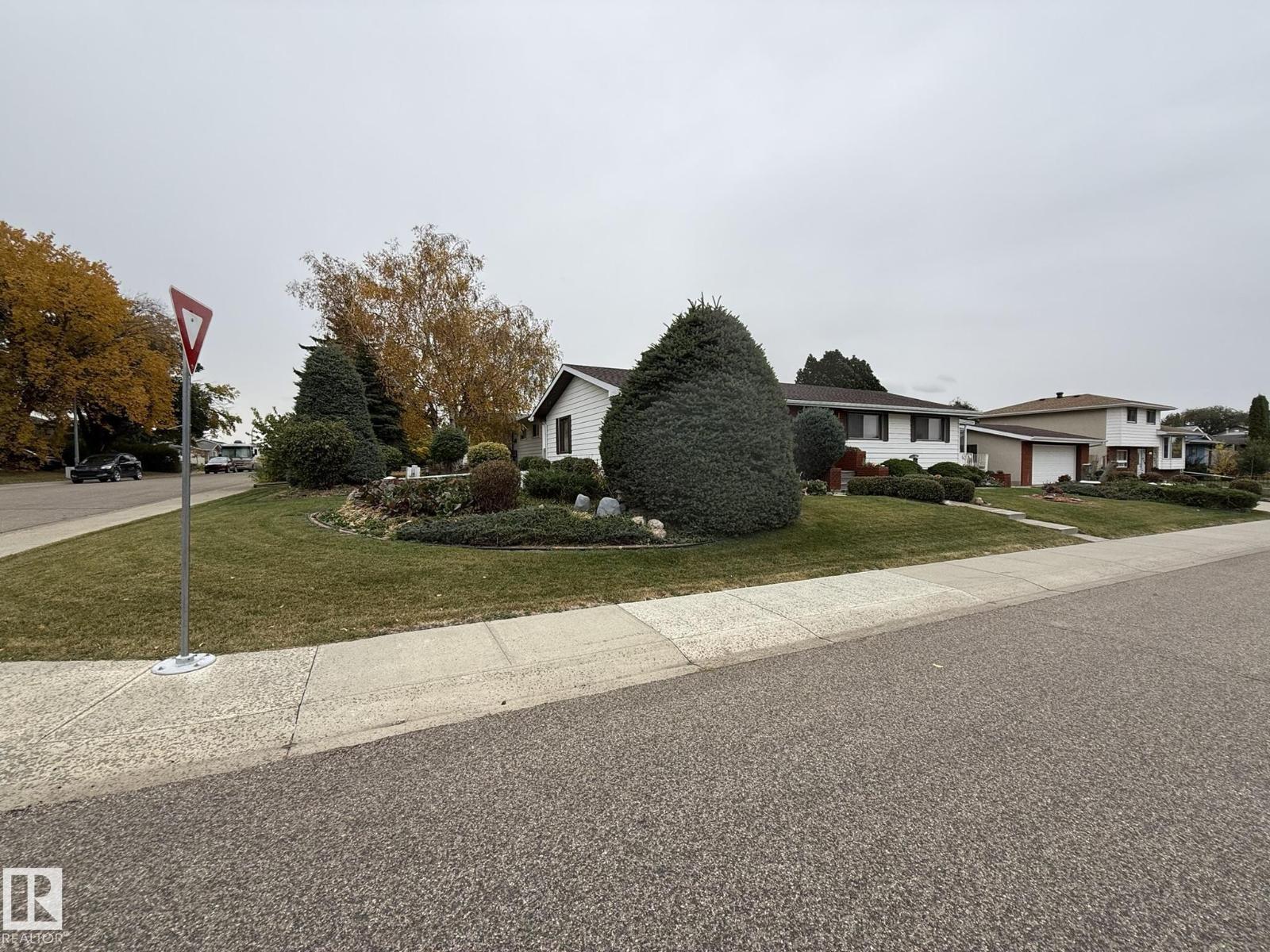 15207 73A ST NW - Image 61