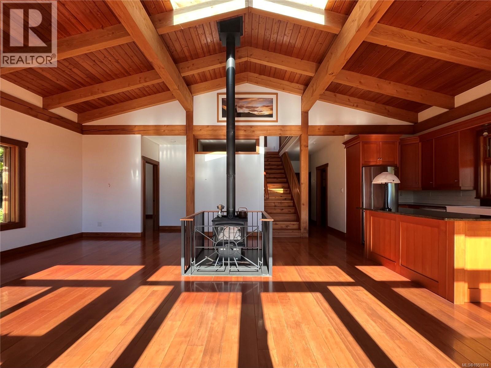 1955 Garland Dr - 8