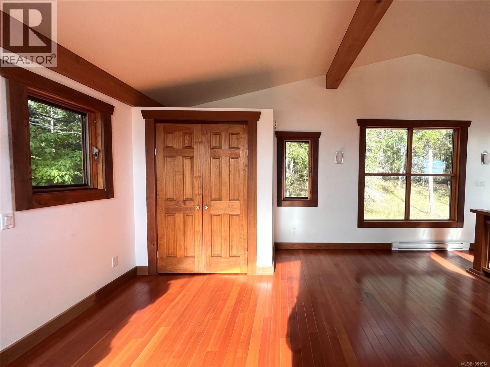 1955 Garland Dr - 19