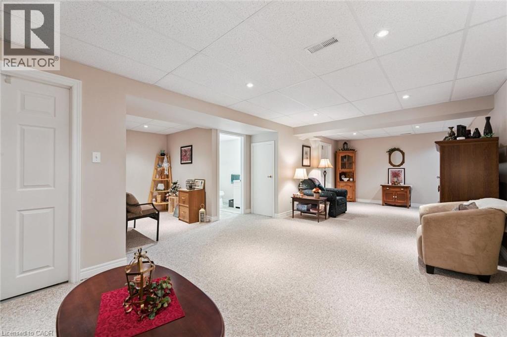 50 Midland Drive — photo 25