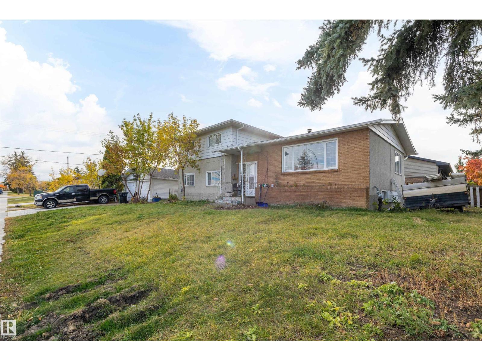Photo of 12808 92 ST NW, Edmonton
