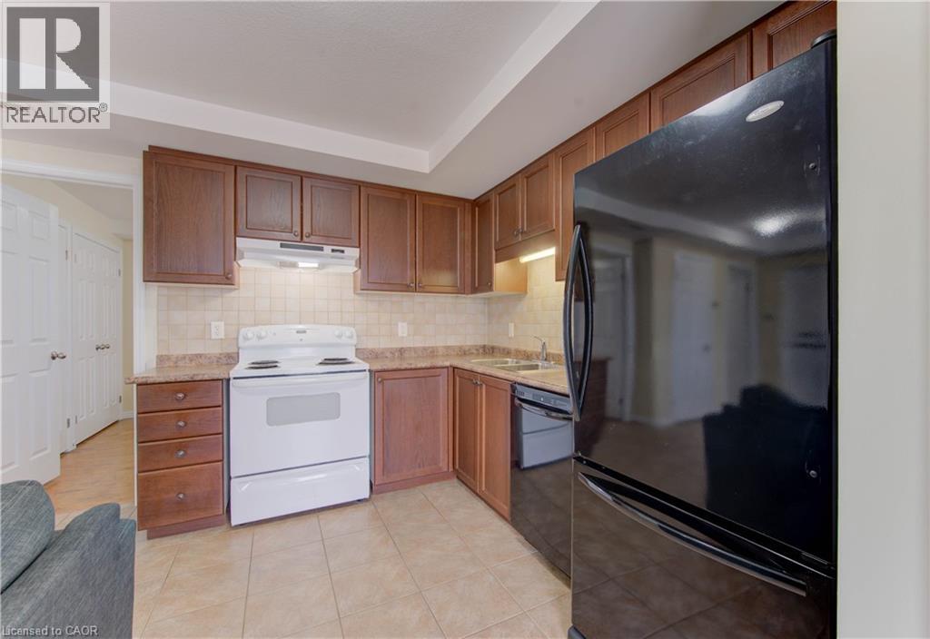 #10F 1460 HIGHLAND Road W - 15